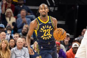 你要生涯之夜?内史密斯半场11中8&7罚全中轰下24分2板! 配图