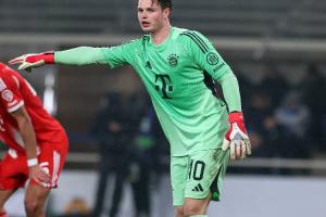 图片报：乌尔比希赛后直接去医院，阿方索可能伤相同位置 配图