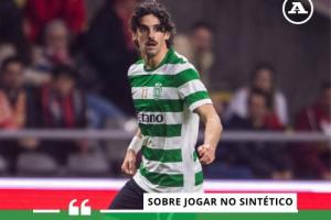 客战闪耀哥!特林康谈人造草:我开玩笑说我们应该赤脚踢这场比赛 配图