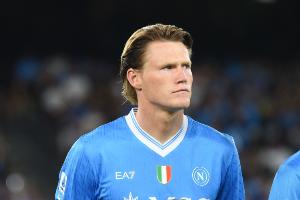 那不勒斯员工：麦克托米奈开始不喜欢我们的咖啡，现在已离不开了 配图