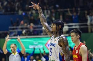 上届20分逆转中国后夺金!克拉克森:想为菲律宾出战26年亚运会 配图