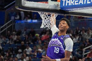 可圈可点!贝利16中8拿到21分 三分10中5 配图