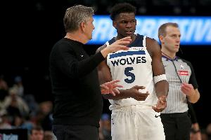 芬奇:丢153分不可接受 三连败后必须重整旗鼓 我们清楚我们很强 配图