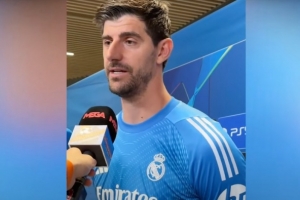 库尔图瓦：更衣室权力大过主帅不是事实，我们没有故意做掉阿隆索 配图