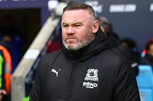 鲁尼：热刺球员表现是绝对的耻辱，他们需罗伊·基恩式的人去震慑 配图