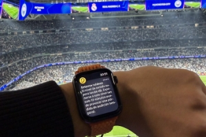 气氛热烈！伯纳乌球场声浪太高，记者智能手表报警 配图