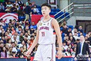 差异明显！广州半场全队三分10投6中 宁波全队仅10中2 配图