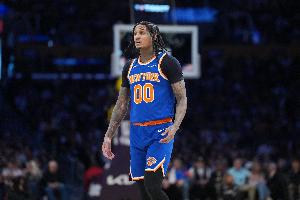 复苏！克拉克森三分再中 已砍27分创个人赛季新高 配图