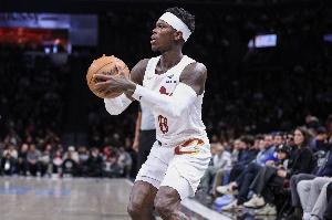 梦游!施罗德5中0一分未得还有4犯规 正负值-5 配图