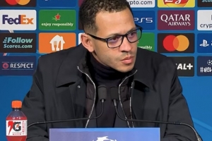 罗塞尼尔：75分钟我们都有机会扳平甚至获胜 约恩森承认了错误 配图