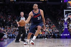 巴图姆生涯三分命中数超越科比 独居NBA历史第30位 配图