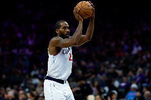 队史第3人!伦纳德快船生涯40+场数上双 仅次麦卡杜&沃尔德·弗瑞 配图