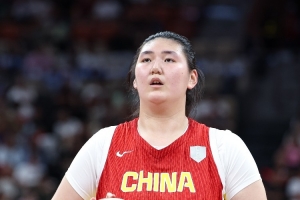 比利时女篮中锋:我累坏了 张子宇强壮而且很有天赋 配图