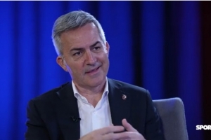 丰特：有关梅西的计划分为3个部分，首先希望提议他担任名誉主席 配图