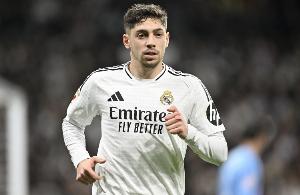 记者:巴尔韦德表现太出色,他未入选金球奖30人名单令人难以理解 配图