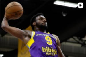 这球太帅了！布朗尼G联盟钻人缝过人迅猛暴起潇洒劈扣！ 配图