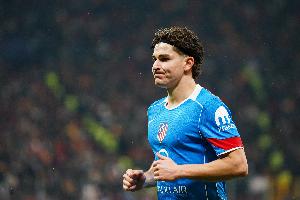 世体:包括固定转会费+浮动,巴萨不会为签小蜘蛛支付超过1亿欧 配图