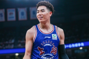 新民晚报：阵容整齐的上海 有了在第二阶段真正起飞的底气和机遇 配图