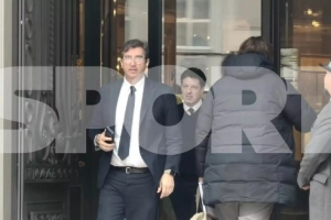 每体：丰特团队正与曼城谈判，为巴萨争取哈兰德优先购买权 配图