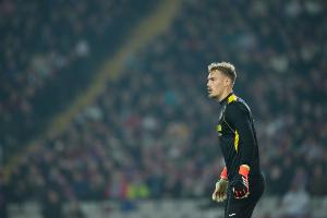 TA：约恩森避免像金斯基那样被换下 巴黎门将本应扑出古斯托射门 配图