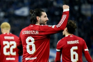 利物浦2月队内最佳进球：索博斯洛伊对曼城任意球破门 配图