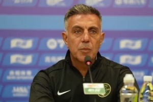 本轮对申花!浙江主帅:申花在进攻方面有特点 我们这周备战很好 配图