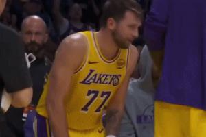 离50+三双仅差一助 为何主动犯规下场？东契奇：我不在乎 配图