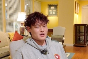 张岩:早点经历一些东西并不是坏事,自己要给青少年树立榜样 配图