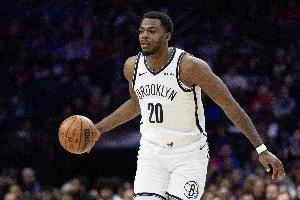 篮网官方：戴隆·夏普遭遇左手拇指尺侧副韧带撕裂 本赛季报销 配图