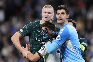 专业！马卡：皇马专门派175居莱尔防哈兰德，后者并非角球主攻手 配图