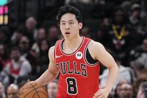 德比有亮眼表现~河村勇辉登场10分钟得到3分1板3助 正负值+7 配图