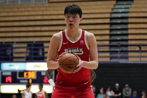 拓媒:杨瀚森会是下一个比特币 他要有球在手但在NBA鲜有机会 配图