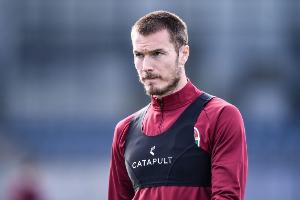 前河南外援舒尼奇:很高兴得知球队击败海港,希望能来现场加油 配图