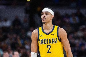 无伤病信息报道!内姆哈德7中6&10罚9中怒轰23分 下半场未上场 配图