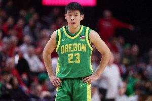 林葳谈NCAA首个赛季：学习到很多新鲜理念 距离优秀球员还有差距 配图