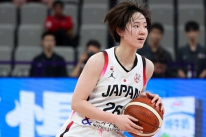 媒体人：中国女篮想要培养后卫 可以看看日本是怎么培养田中心的 配图