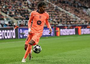 阿斯报：亚马尔和埃里克·加西亚恢复训练，周末可以出战塞维利亚 配图