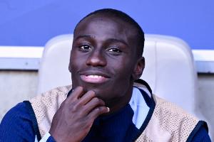 充电2小时...30岁门迪刚复出2场又受伤,赛季至今仅为皇马出战5次 配图