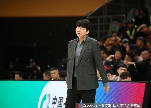 青岛队记：两队战绩接近预计会很激烈 两队都换了外援也还需磨合 配图