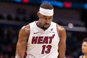 斯波：大多对83分发表评论的人可能根本没看比赛 这是不负责任的 配图