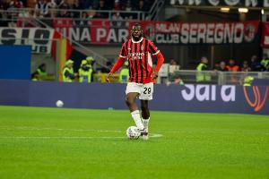 卡萨诺：福法纳是米兰德比最佳球员，但他在最后一脚射门存在不足 配图