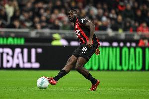 米兰中场福法纳：10年前边踢球边送外卖 18岁时想过退役 配图