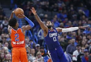 亚历山大连续127场20+创历史!Skip:快船球迷肯定又在唉声叹气了 配图