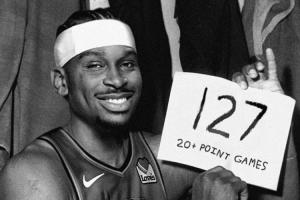 纪录之夜!亚历山大连续关键中投 18中13爆砍35分6板9助2断3帽 配图