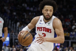 轻松三节打卡！坎宁安仅出手6次 28分钟拿8分5板13助2断1帽 配图