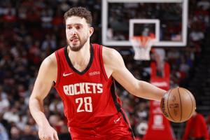 好像区别不大？申京缺阵的比赛火箭5胜3负 出战36胜22负 配图