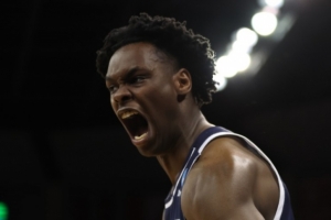 爵士官方：与后卫贝兹·姆本签下10天合同 并裁掉班巴 配图