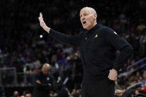 选秀的对决！步行者不敌尼克斯 前者目前选秀前四顺位概率为52% 配图