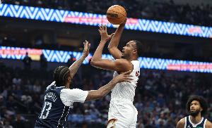 15中12！莫布里生涯首次以80+%命中率砍下25+分 配图