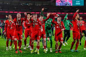 TA：利物浦面临严峻的本土球员配额不足问题，只剩戈麦斯等人符合 配图